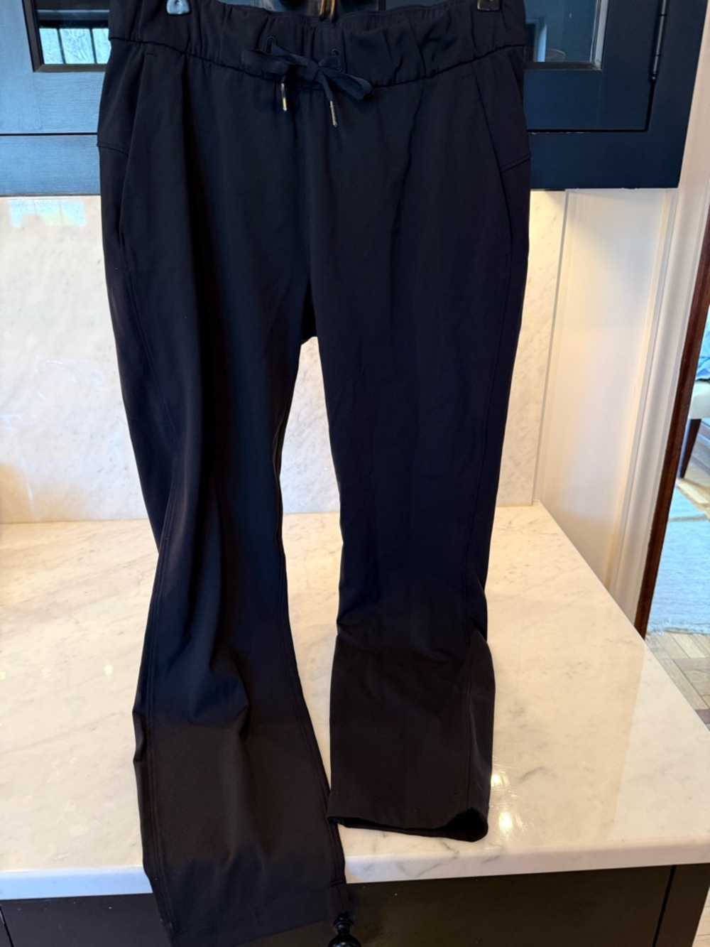 Lululemon Women’s On the Fly Minimalist Black Pants Size 6 Travel